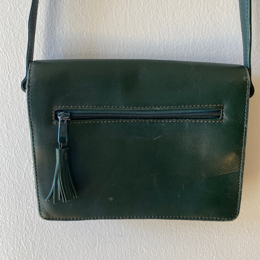 BASS Vintage Green Leather Crossbody - Picture 6 of 11